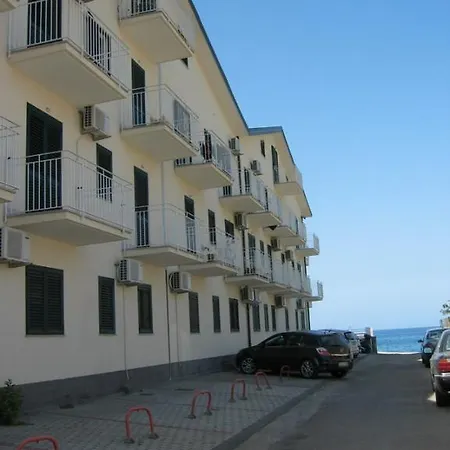 Aparthotel La Playa